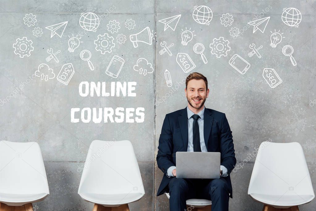 Responsabile e-learning al lavoro
